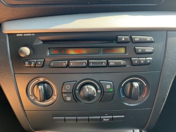 BMW Seria 1 E81/E87 Hatchback 5d E87 2.0 118d 143KM 2008 BMW Seria 1 KLIMATYZACJA PARKTRONIC EL.SZYBY EL.LUSTERKA KOMPUTER GWARANCJA, zdjęcie 11