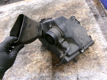 BMW 1 E81 POUZDRO FILTRU VZDUCHU 2.0 D