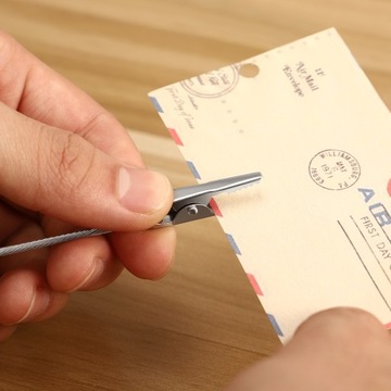 НАСТОЛЬНЫЕ ЗАЖИМЫ ВИЗИТНЫЕ КАРТОЧКИ