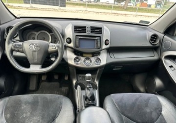 Toyota RAV4 III MPV Facelifting 2.2 D-4D 150KM 2011 Toyota RAV4 2.2D4D 150KM 2011r. 4x4 auto zarejestrowane i ubezpieczone w P, zdjęcie 9