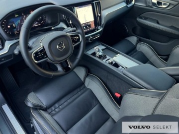 Volvo V60 II  Kombi Facelifting 2.0 B4 B 197KM 2025 Volvo V60 FV23% SalonPL B4B Plus Dark Full-LED BLI, zdjęcie 9