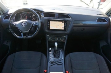 Volkswagen Tiguan II SUV 2.0 TDI 150KM 2018 Volkswagen Tiguan 2.0 TDI CR 150 KM, 4x4, DSG, Navi, Kamera, FV23, Salon P, zdjęcie 10