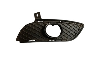 KRATKA ZDERZAKA PRAWA A2468851322 MERCEDES W246 B