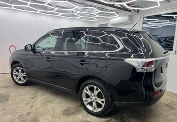 Mitsubishi Outlander III SUV 2.2 DOHC DI-D 150KM 2013 Mitsubishi Outlander Mitsubishi Outlander 2.2 diesel Super Stan 2.2, zdjęcie 13