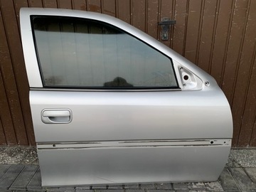 Drzwi prawy przód prawe przednie Opel Vectra B II