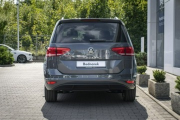 Volkswagen Touran III 1.5 TSI EVO 150KM 2024 Volkswagen Touran Highline 1.5 TSI EVO 150 KM DSG, zdjęcie 7