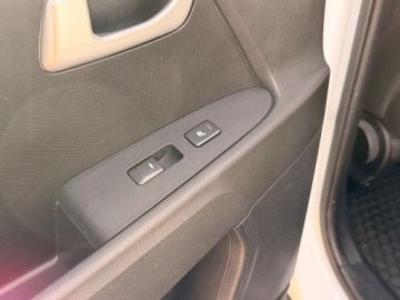 Kia Sportage III SUV Facelifting 1.7 CRDi 115KM 2015 Kia Sportage Biala perla Swietny stan Grzana kierownica 1.7 Diesel, zdjęcie 24