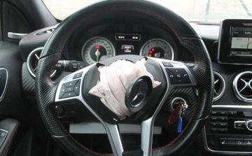 Mercedes Klasa A W176 Hatchback 5d 2.1 220 CDI BlueEFFICIENCY 170KM 2015 Mercedes-Benz Klasa A 2.1 Diesel 170KM, zdjęcie 18