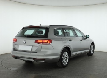 Volkswagen Passat B8 Variant 2.0 TDI 150KM 2015 VW Passat 2.0 TDI, Navi, Klima, Klimatronic, zdjęcie 4