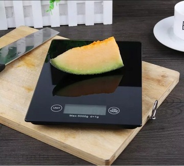 Стильные кухонные весы 5кг SLIM LED Glass