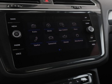 Volkswagen Tiguan II SUV 2.0 TDI 150KM 2019 Volkswagen Tiguan LED klima auto grzane fotele, zdjęcie 22