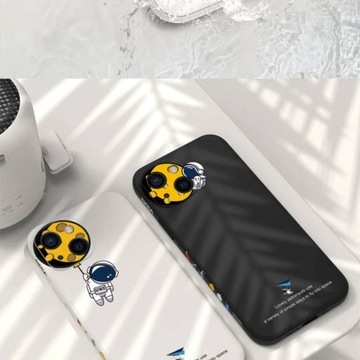 Чехол для APPLE IPHONE 15 PRO NASA Astronaut