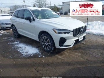 Volvo XC60 II 2025 Volvo XC 60 B5 CORE, 2025r., 4x4, 2.0L 2.0 Hybryda 247KM
