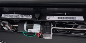 НОВЫЙ ОРИГИНАЛЬНЫЙ ЛЮК С ЭЛЕКТРОПРИВОДОМ VOLVO FH 4 FH 5 2023 г.