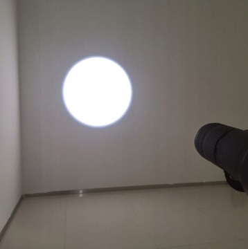 РЕГУЛИРУЕМАЯ СВЕТОДИОДНАЯ СЦЕНА ПОЛЕТ МОЩНОСТЬЮ 15 ВТ