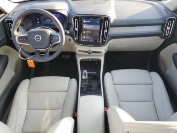 Volvo XC40 2023 Volvo XC 40 2023 VOLVO XC40 PLUS 2.0 Benzyna 247KM, zdjęcie 7