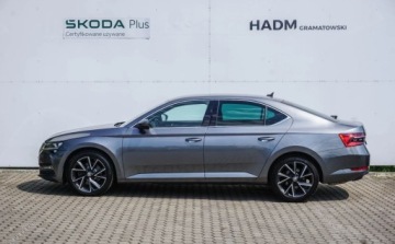 Skoda Superb III Liftback Facelifting 2.0 TSI 190KM 2022 Skoda Superb Skoda Superb Style 2.0 TSI 190KM DSG 2.0 Benzyna 190KM, zdjęcie 4