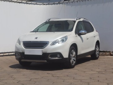 Peugeot 2008 I SUV 1.2 PureTech 110KM 2015 Peugeot 2008 1.2 PureTech, Salon Polska, zdjęcie 1