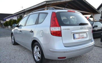 Hyundai i30 I CW 1.6 DOHC CVVT 126KM 2009 Hyundai i30 1.6 - Bezwypadkowy - Oplacony - Oryginal bez korozji 1.6 126KM, zdjęcie 2