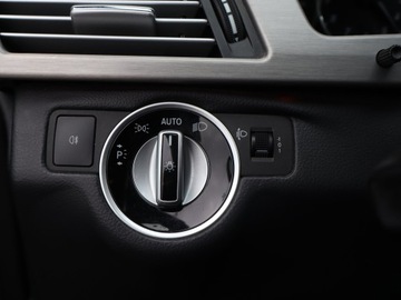 Mercedes Klasa E W212 Kombi 200 CGI BlueEFFICIENCY 184KM 2012 Mercedes E E 200, Automat, Skóra, Navi, Klima, zdjęcie 17