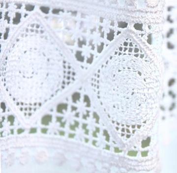 Заздростка Гипюровая белая подтяжка Штора для кухни высота 45 см