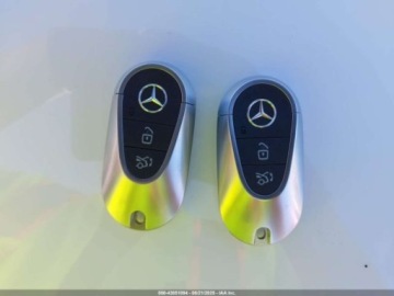 Mercedes GLC C254/X254 2025 Mercedes-Benz GLC 2025 MERCEDES-BENZ GLC 350E 4MATIC 2.0 Hybryda 201KM, zdjęcie 10