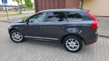 Volvo XC60 I SUV Facelifting 2.0 D4 DRIVE-E 181KM 2015 Volvo XC60 D4 Summum 2.0 D4| Panorama | Kamera | LED | Zarejestrowany w PL, zdjęcie 19