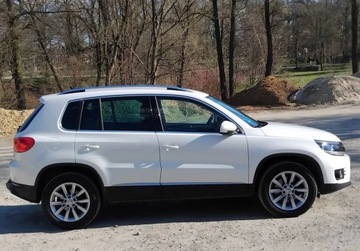 Volkswagen Tiguan I SUV Facelifting 2.0 TDI CR DPF BlueMotion 140KM 2012 Volkswagen Tiguan 2,0 Tdi 4Motion Alufelgi Klimatronik Po oplatach, zdjęcie 3