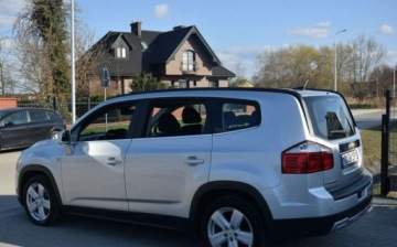 Chevrolet Orlando 1.8 141KM 2011 Chevrolet Orlando 1.8B 7-Osobowy Navi 124 TYS KM Orynal Lakier Sprowadzony, zdjęcie 4