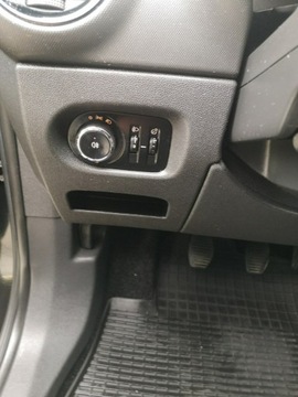 Opel Corsa D Hatchback 5d Facelifting 1.2 Twinport ECOTEC 85KM 2013 Opel Corsa 1.2 Benzyna 86KM Klimatyzacja Elektryka, zdjęcie 10