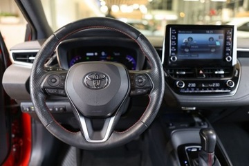 Toyota Corolla XII Hatchback 1.8 Hybrid 122KM 2020 Toyota Corolla 1.8 Hybrid GR Sport 1.8 Hybryda 122KM, zdjęcie 13