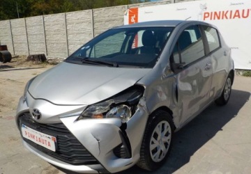Toyota Yaris III Hatchback 5d Facelifting 2017 1.0 VVT-i 72KM 2020 Toyota Yaris Okazja Benzyna 73KM, zdjęcie 5