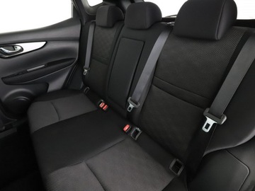 Nissan Qashqai II Crossover 1.6 dCi 130KM 2017 Nissan Qashqai automat panorama navi klima auto, zdjęcie 16