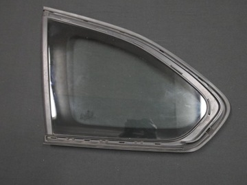 BMW X1 F48 SZYBA KAROSERYJNA BOCZNA TYLNA LEWA 7362243