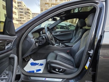 BMW Seria 5 G30-G31 Limuzyna 530i 252KM 2020 BMW 5 530i 2,0l 252KM Niski przebieg: 109,498km Dokumentacja pochodzenia, zdjęcie 3