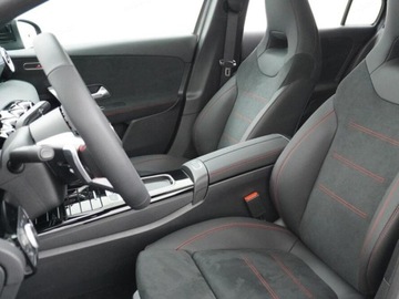 Mercedes Klasa A W177/V177 Hatchback Facelifting 2.0 220 190KM 2025 A Klasa 220 4-Matic AMG Line 2.0 (190KM) 2025, zdjęcie 5