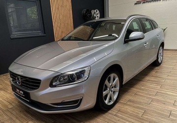 Volvo V60 I Kombi Facelifting 2.0 D4 DRIVE-E 190KM 2016 Volvo V60 D4 190KM BEZWYPADKOWY automat gwarancja 2.0 Diesel, zdjęcie 11