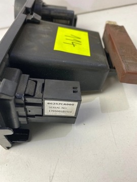 PANEL START STOP HNÍZDO USB AUX TOYOTA GT86 BRZ FACELIFT