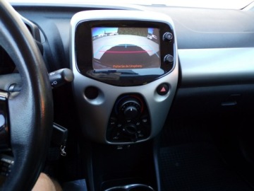 Toyota Aygo II Hatchback 5d 1.0 VVT-i 69KM 2016 Toyota Aygo KAMERA LED TABLET 2016, zdjęcie 24