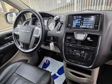 Chrysler Town &amp; Country V 2015 town chrysler Touring V6 3.6l benzyna 283KM Dokumentacja Zadbany, zdjęcie 8