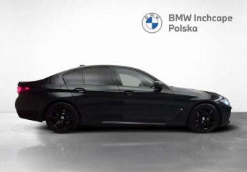 BMW Seria 5 G30-G31 Limuzyna Facelifting 3.0 540d 340KM 2022 BMW Seria 5 BMW Laser l Driving Assistant l M-Pakiet l HarmanKardon 3.0, zdjęcie 5