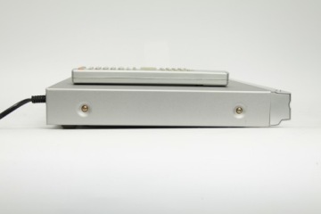 AGRON DVD 2002 DVD-проигрыватель + пульт дистанционного управления