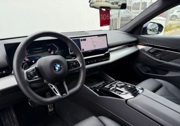 BMW Seria 5 G90-91 Touring 2.0 520d 197KM 2024 BMW Seria 5 520d xDrive M Pakiet 197KM 2.0 Diesel 197KM, zdjęcie 15