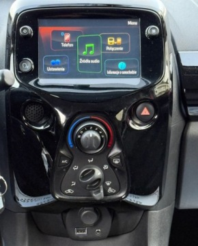 Toyota Aygo II Hatchback 3d Facelifting 1.0 VVT-i 72KM 2019 Toyota Aygo salon Polska ,Kamera cofania Benzyna 72KM, zdjęcie 8