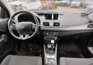 Renault Megane IV 2016 Renault Megane 2016r, 1.2 Benzyna. AUTOMAT. Lekko uszkodzony przod. Jezdzi., zdjęcie 5