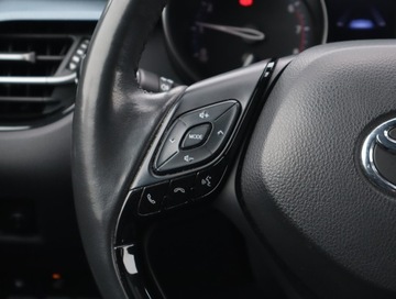 Toyota C-HR I Crossover 1.2L Turbo 116KM 2019 Toyota C-HR 1.2 Turbo, Salon Polska, zdjęcie 15