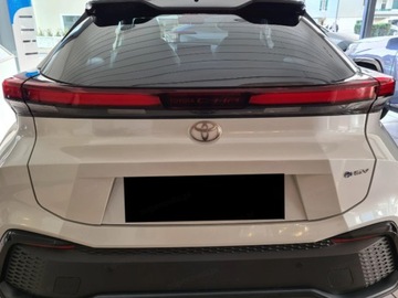 Toyota C-HR II SUV 1.8 Hybrid 140KM 2025 Od ręki - Executive 1.8 Hybrid 140KM | Podgrzewane fotele!, zdjęcie 2