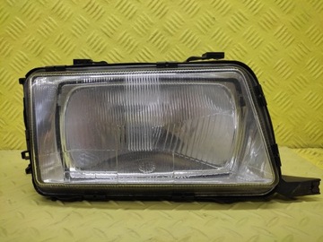 AUDI 80 REFLEKTOR LAMPA PRAWY PRZÓD