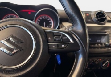 Suzuki Swift VI Hatchback Facelifting 1.2 DualJet SHVS 83KM 2021 Suzuki Swift VAT 23 Premium 1.2 hybrid 83KM M5 2021 r., Salon PL, I wlasci, zdjęcie 19