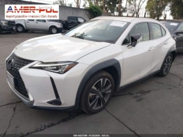 Lexus UX 2021